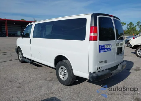 2015 Chevrolet Express G2500 Ls z USA, uszkodzony, nr VIN 1GAWGPFF0F1251431